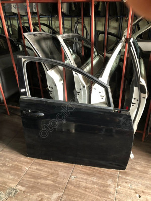 ÇIKMA VOLKSWAGEN GOLF SAĞ ÖN KAPI DOLU