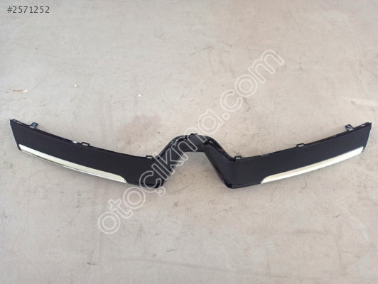 Renault Clio IV Ön Panjur Üst Kaplaması (Nikelaj dahil) Orj.