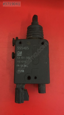 OPEL COMBO C BAGAJ KİLİT MOTORU ORJ ÇIKMA 13151889