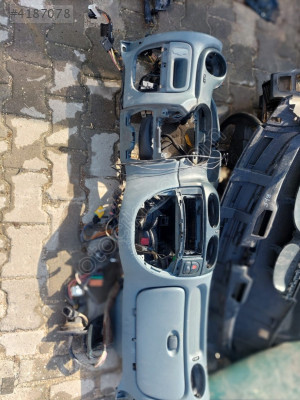 Renault Megane 1 Modeli İçin Komple Torpido Çıkma Parça