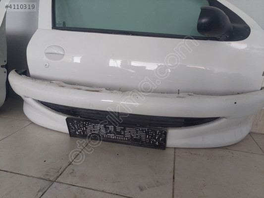 Peugeot 206 Modeli İçin Ön Tampon Çıkma Parça