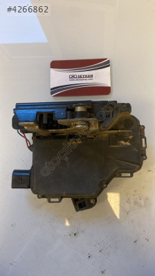 volkswagen golf 4 sağ arka kapı kilidi