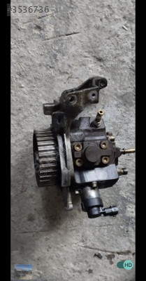 FORD COCUS 1.6 HDİ DV6 YAKIT POMPASI