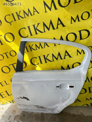 HYUNDAİ İ20 SOL ARKA KAPI