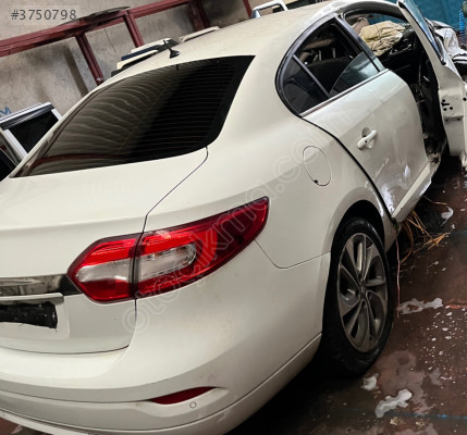 Renault Fluance sağ arka kapı dolu çıkma orijinal