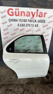 FORD MONDEO SAĞ ARKA KAPI