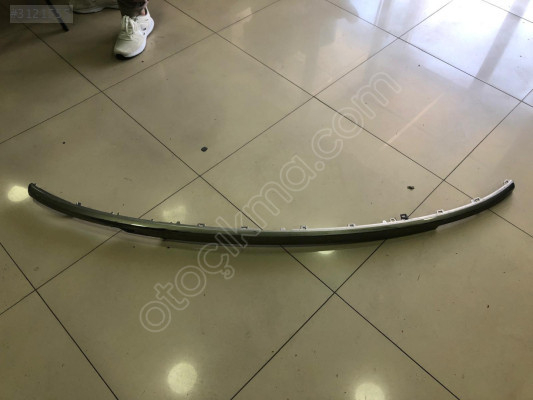 RANGE ROVER L460 ÖN TAMPON ORTA ÇITASI M8E2-17H786-C