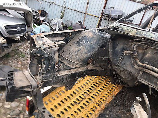 RENAULT 21 SAG ŞASE PODYA KESME