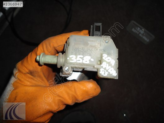 TOYOTA AVENSIS 2011 ÇIKMA DEPO AÇMA MOTORU