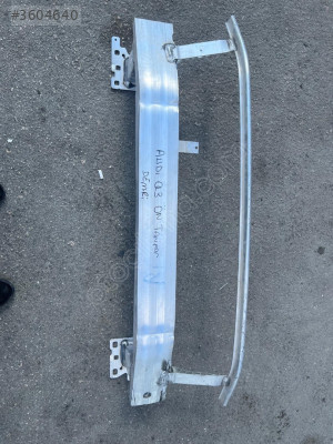 AUDİ Q3 ÖN TAMPON DEMİRİ ORJINAL HATASIZ