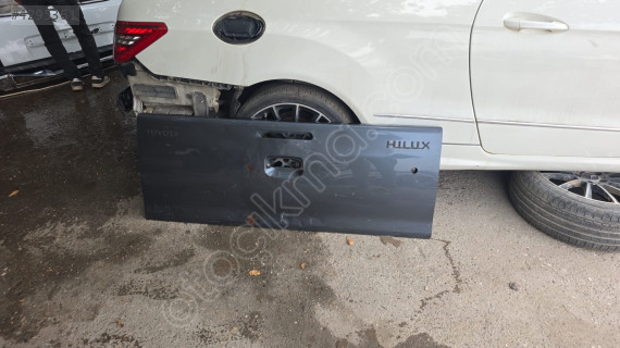 Toyota hilux 2012  model arka bagaj kapagi