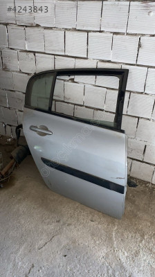 RENO MEGAN 2 ÇIKMA ORJİNAL SAĞ ARKA KAPI