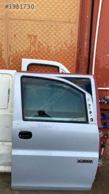 HYUNDAİ STAREX SAĞ ÖN KAPI