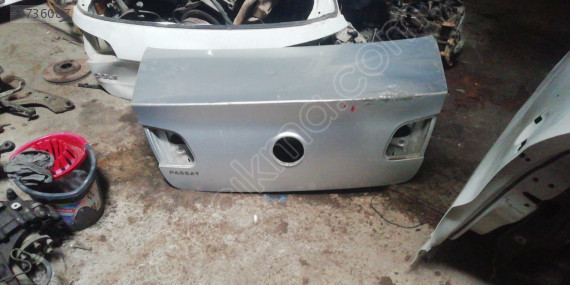 Volkswagen passat arka bagaj kapağı çıkma