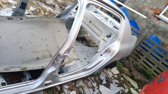 Renault Sembol 2007 sol arka çamur luk