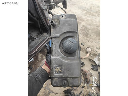 PEUGEOT 206 1.4 BENZİNLİ PİYANO KAPAĞI KÜLBÜTÖR KAPAĞI