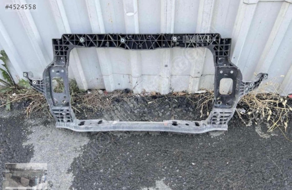 HYUNDAİ İ20 ÖN PANEL ORJİNAL UFAK HASARLI