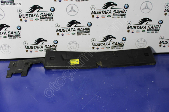 BMW İX G08 HAVA EMME RADYATÖRÜ 51749854745