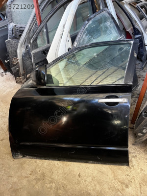 Subaru forester sol ön kapı