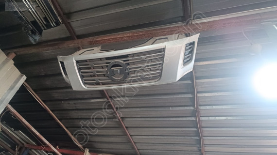 Nissan navara ön panjur