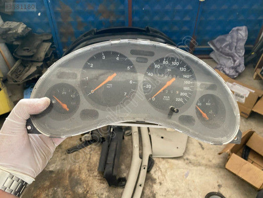 Opel Tigra Corsa B kilometre saati çıkma