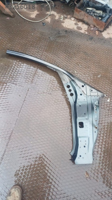 2004-2012 Mercedes B class A169 sağ ön köşe direk sacı