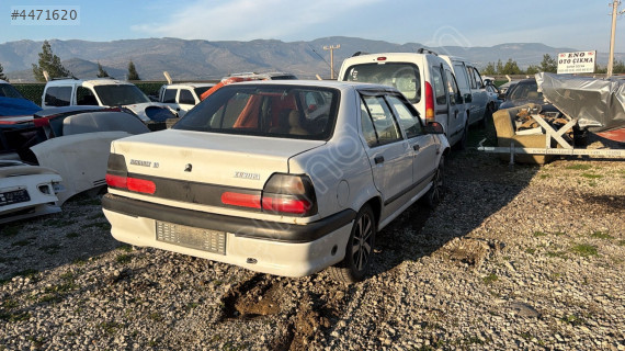 Renault r19 bagaj kapağı