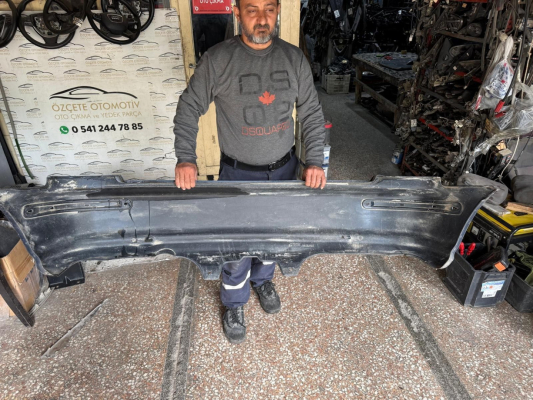 HONDA CİVİC ARKA TAMPON HATCBACK ORJİNAL ÇIKMA 95-01 MODEL