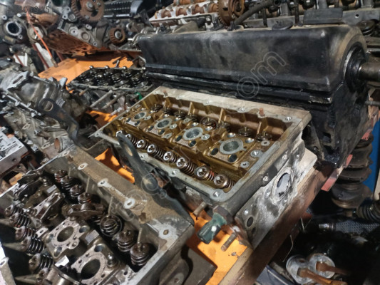 VOLKSWAGEN BORA 1.4 SİLİNDİR KAPAĞI