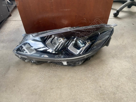 MİRİM OTODAN FORD KUGA SOL ÖN FAR