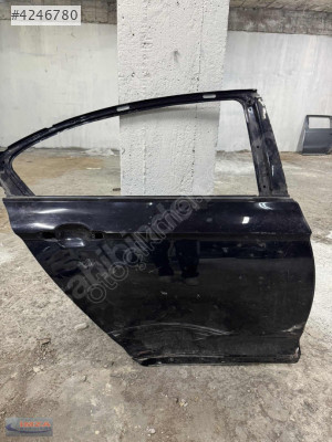 VW PASSAT B8 SAĞ ARKA KAPI ORİJİNAL ÇIKMA