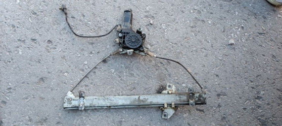 HYUNDAİ ELANTRA SOL ÖN CAM KRİKOSU 1996-2000 ORJİNAL ÇIKMA PARÇA