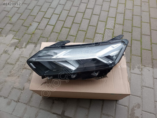 Dacia Sandero  2021 Far Solbeyaz Led 260607161R