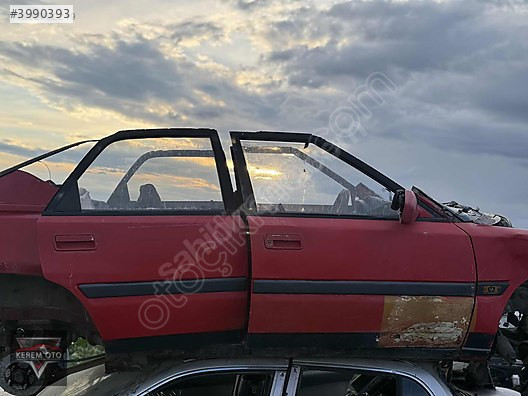 Mazda 323 HB Sağ Ön Kapı