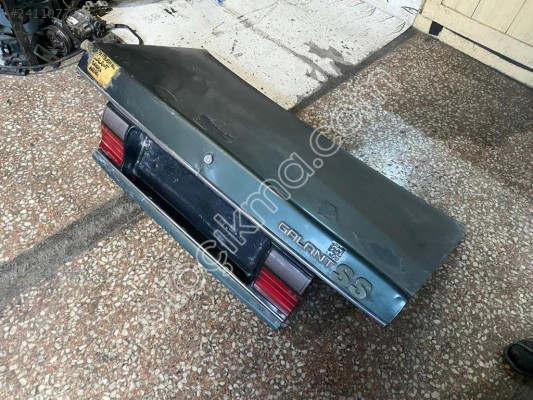 MİTSUBİSHİ GALANT BAGAJ KAPAĞI 1990 MODEL ORJİNAL ÇIKMA TEMİ