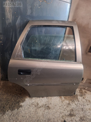 Opel Vectra B kasa Sağ Arka Kapı