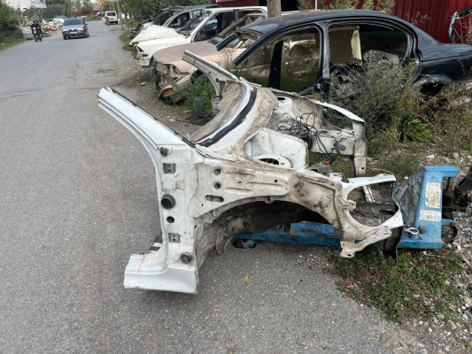 Peugeot 206 sağ ön şase