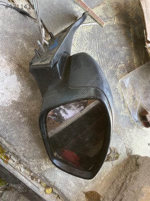 Peugeot 208 manuel sağ ayna