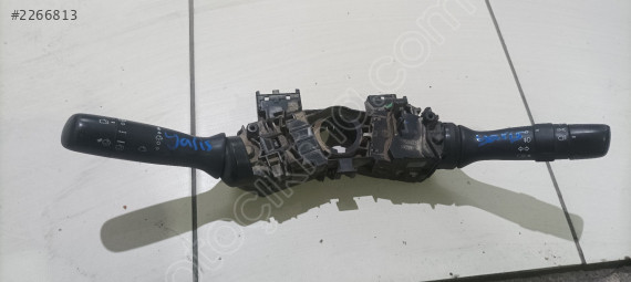 TOYOTA YARİS SİLECEK KOLU