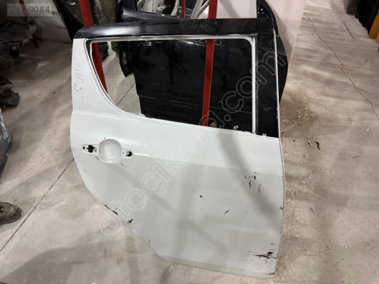 SUZUKİ SWİFT ÇIKMA ORJİNAL SAĞ ARKA KAPI BD1