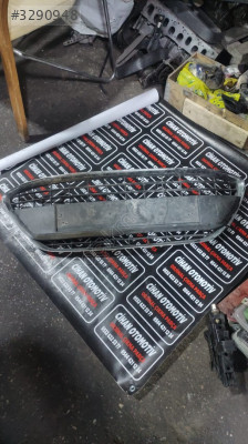 Ford Fiesta 2009 sonrası ön tampon ızgarası nikelajlı