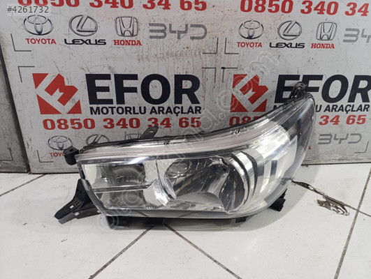 TOYOTA HİLUX DÜZ SOL FAR ÇIKMA ORİJİNAL PARÇA