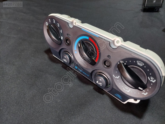 FORD FUSION KLIMA KONTROL PANELI
