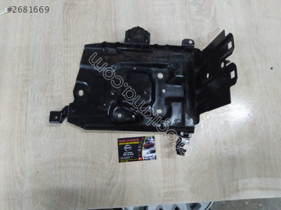 Nissan Primera P12 Orjinal Akü Alt Sacı 2003-2008 ÇIKMA