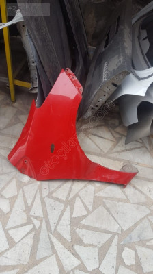 TOYOTA YARİS ÇIKMA SAĞ ÖN ÇAMURLUK ORJİNAL 2006-2011