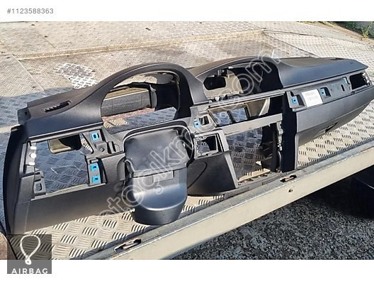 BMW E90 Modeli İçin Çıkma Torpito Airbag Parçası