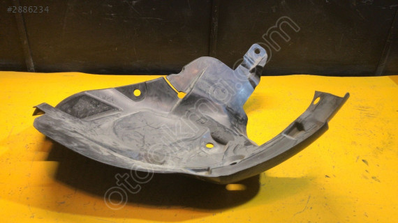 RENAULT Clio Sol Ön Çamurluk Davlumbazı Arka Kısım 638430833R