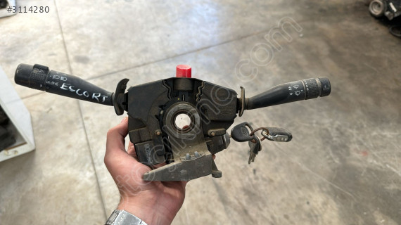 FORD ESCORT SİNYAL KOLU