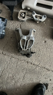 Honda Civic FC5 Modeli için Oto Çıkma Motor Kulağı