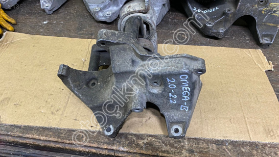 OPEL OMEGA B 2.0-2.2 Çıkma Motor Kulağı - 90501940 CANCA